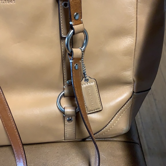 Vintage Coach Tan Leather Tote bag - Picture 15 of 15
